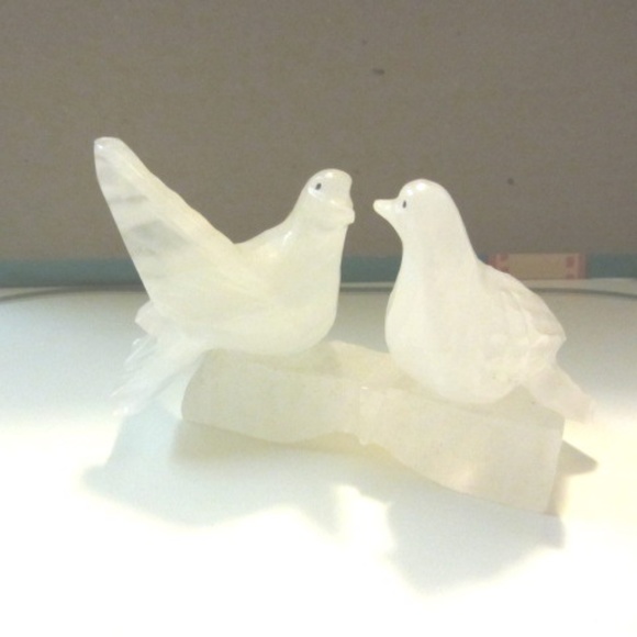 Pretty Pair of Frosted Glass Birds Art Sculpture - Picture 6 of 6
